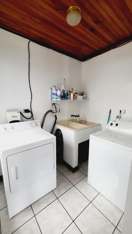 Don Carlos Place Upper Unit Alajuela Exterior photo